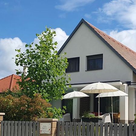 Relax Balaton Apartmanok Balatonfüred Eksteriør bilde