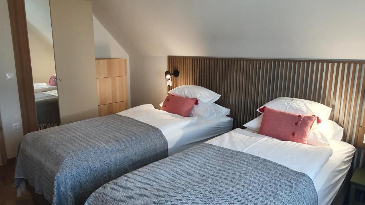 Relax Balaton Apartmanok Balatonfüred Eksteriør bilde