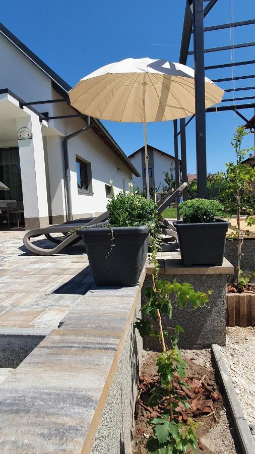 Relax Balaton Apartmanok Balatonfüred Eksteriør bilde