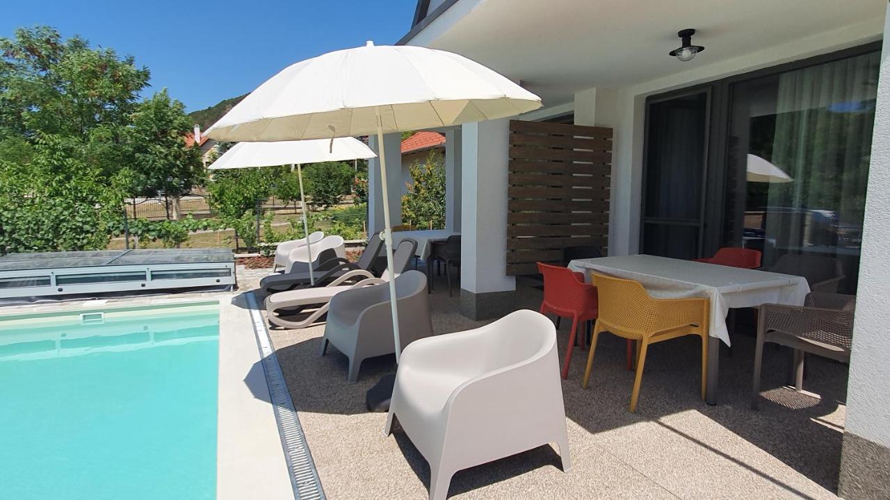 Relax Balaton Apartmanok Balatonfüred Eksteriør bilde
